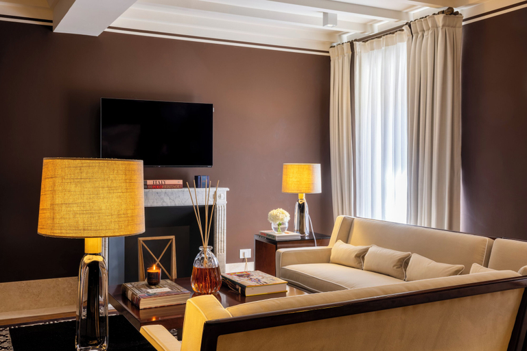 Living area 2, Casa J.K. Place Roma, Rome