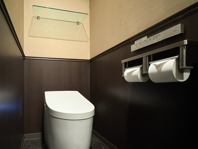 Bathroom 4, Hotel 31, Funabashi