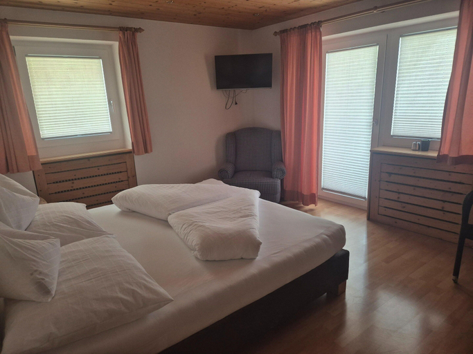 Room 1, Apartment With Whirlpool Bathtub in St. Anton, Landeck