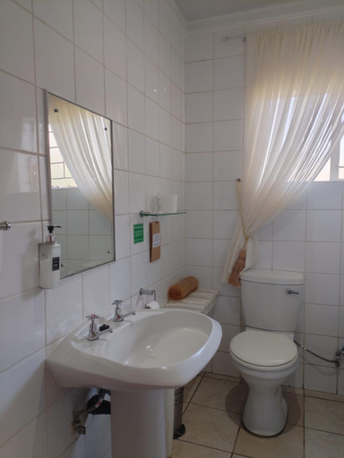 Bathroom 3, Lodge Laske Nakke, Ehlanzeni