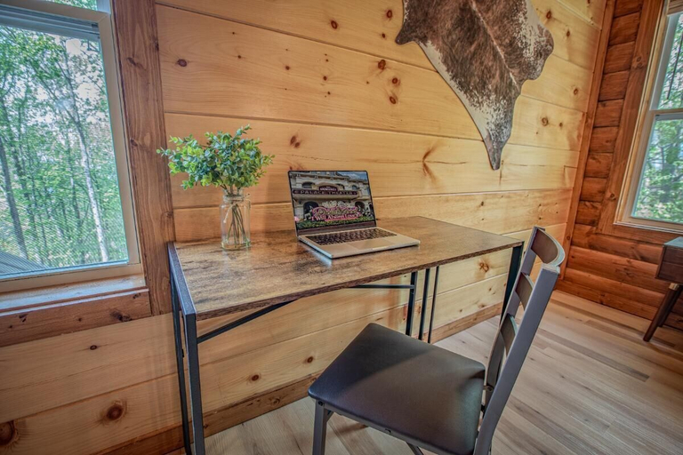 Interior 5, Z - Highland Haven, Sevier