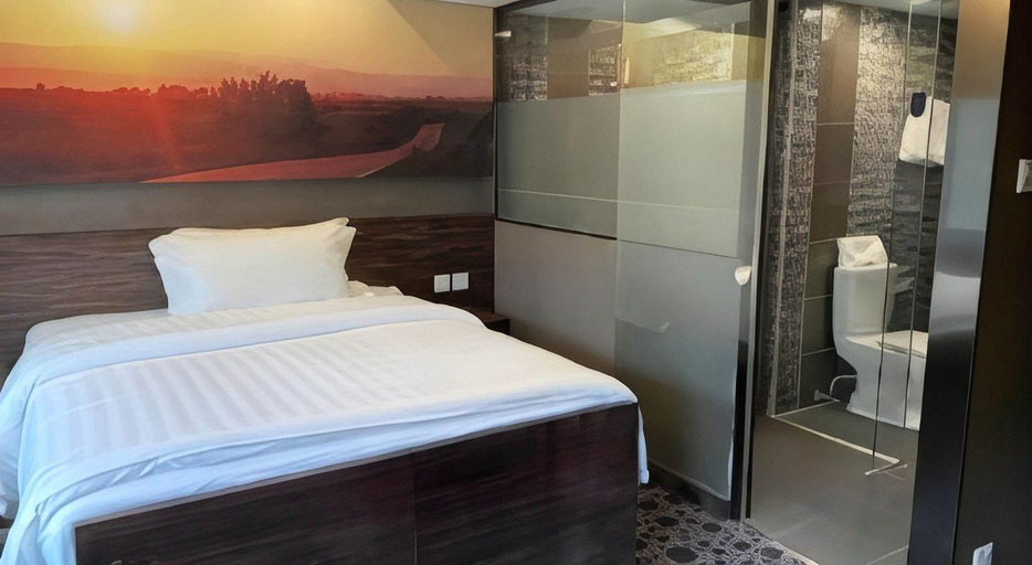 Bedroom 2, J Link Hotel, Hong Kong Island