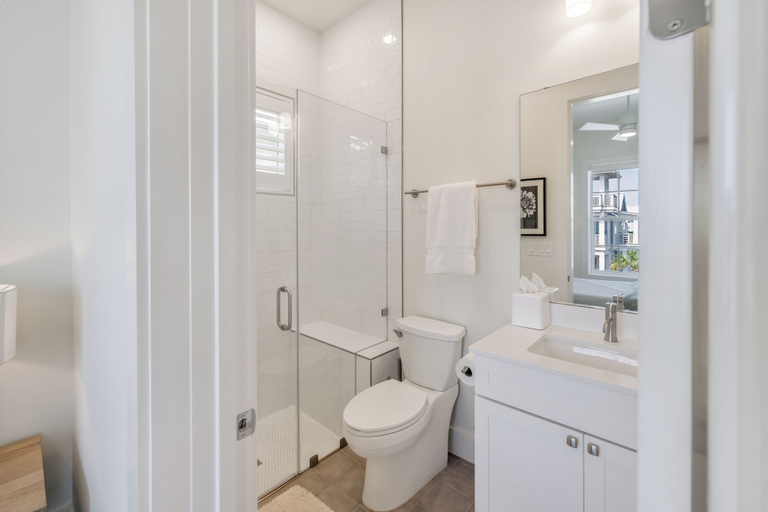 Bathroom 4, The Gathering Place 320 SOU, Nueces
