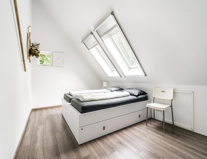 Room 4, Stunning Detached Villa With Fireplace, Veere