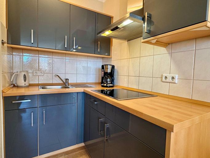 Private kitchen 4, Attraktive Ferienwohnung fur 4 mit Balkon Strandnah in Sellin, Vorpommern-Rügen