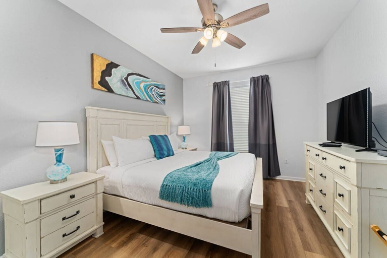 Room 4, Vista Cay 3BR Near Universal & Convention, Orange