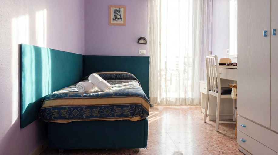 Bedroom 4, Bahamas Residence, Ravenna