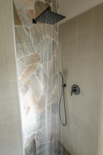 Bathroom 1, Taaibos Bush Lodge, Mopani
