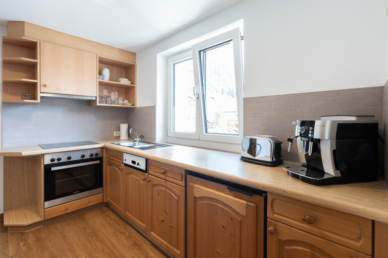 Private kitchen 3, Apartment in St. Anton with sauna, Landeck