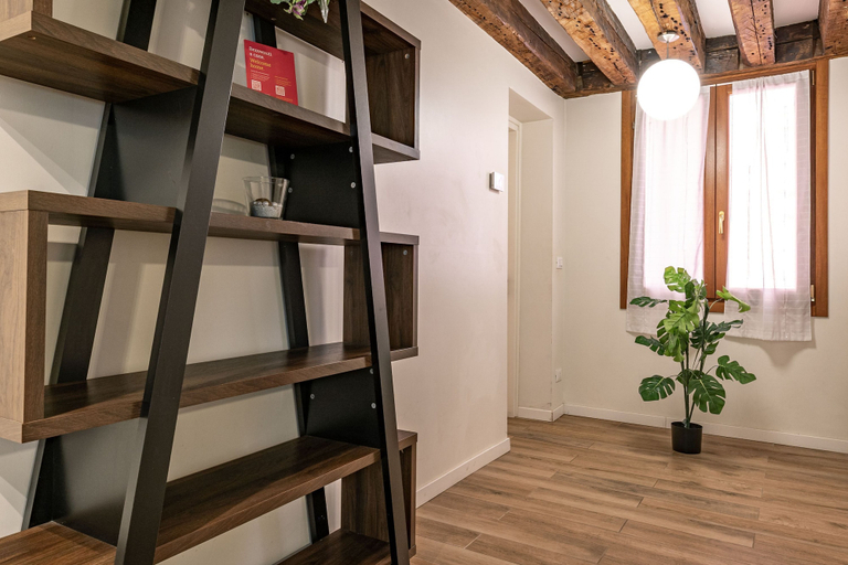 Room 5, Tintoretto Style 4 by Wonderful Italy, Venezia