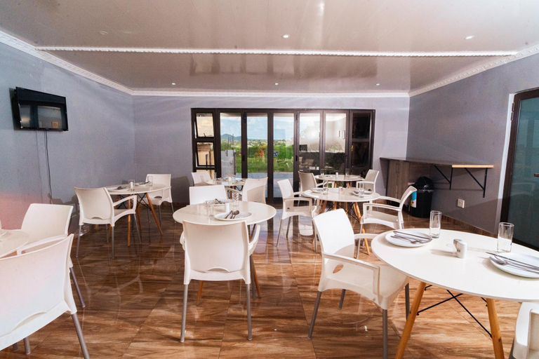 Food & Drinks, 606 Guesthouse, Ehlanzeni