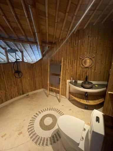 Bathroom, Kini Resort - Luxury Beachfront Bamboo Resort, West Sumbawa