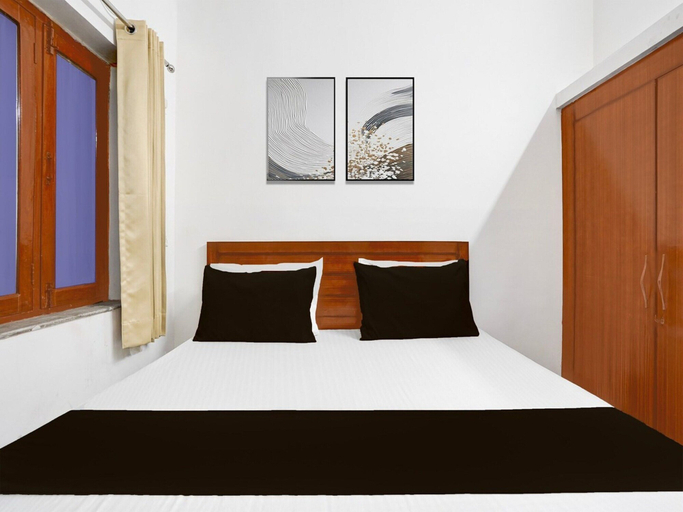 Room 5, Saver Double Anmol Residency, Dehradun