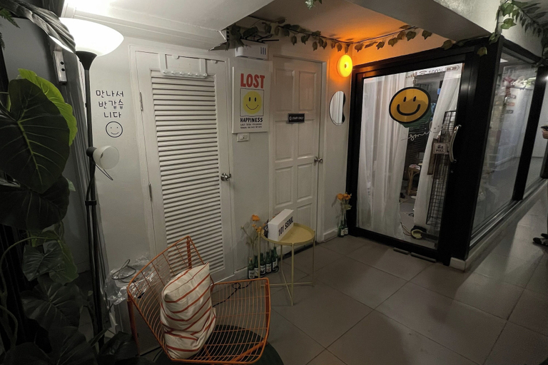 Bathroom 3, 101 Seoul Hostel, Wang Thonglang
