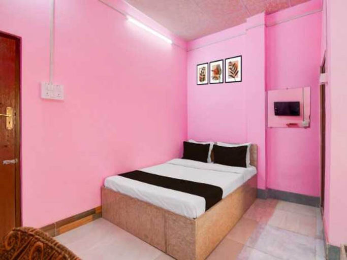 Room 4, Hotel O Adamas University Barasat, North 24 Parganas