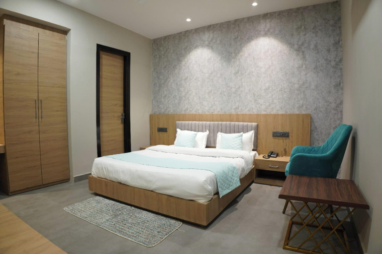 Room 5, Hotel Central Park Bathinda, Bathinda