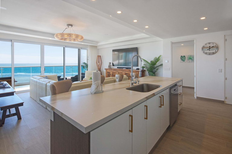 Interior 2, Luxury 3-bedroom Oceanfront Condo at Encántame Towers, Puerto Peñasco