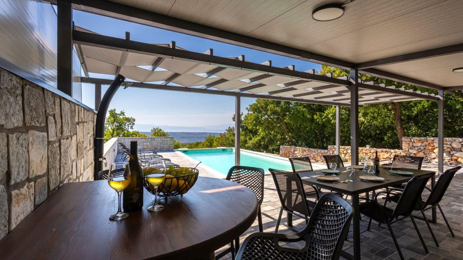 Food & Drinks 4, Villa Adam by Villas Guide, Kraljevica
