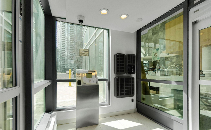 Interior 3, The Vine & View Suite, Toronto