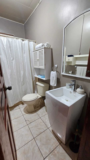 Bathroom 4, Toronjal II Executive Rooms, La Ceiba