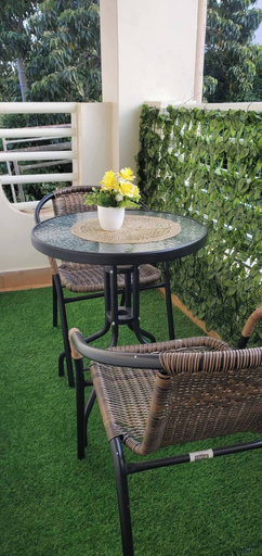 Balcony 4, Jolly 1br With AC, Backup Gen, Netflix, Balcony, Kisumu Central