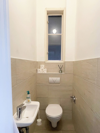 Bathroom 3, Klauzal Apartman, Budapesti