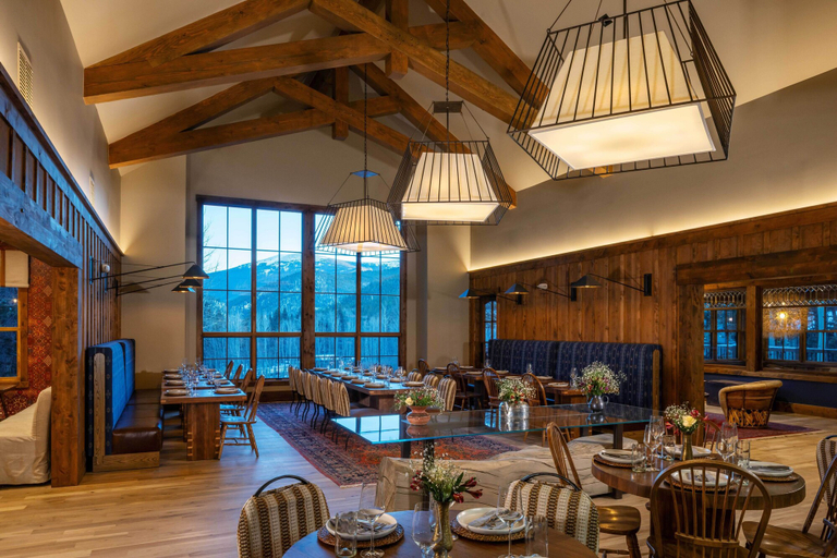 Dining 4, Tumbling River Ranch, Park