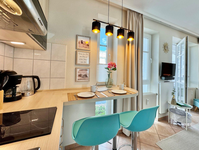 Private kitchen 3, Ferienwohnung im Seepark Sellin mit Balkon und Infrarotsauna, Vorpommern-Rügen