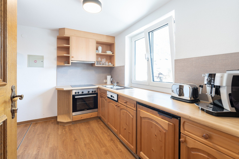 Private kitchen 5, Apartment in St. Anton with sauna, Landeck