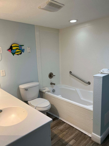 Bathroom 4, Catalina Beach Club, Volusia