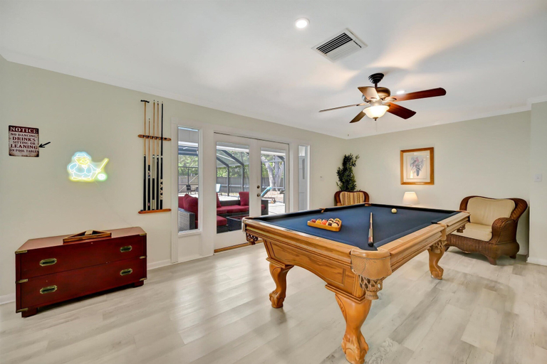 Room 5, Estate Home Pool Oasis Near Gulf Beaches, Pinellas