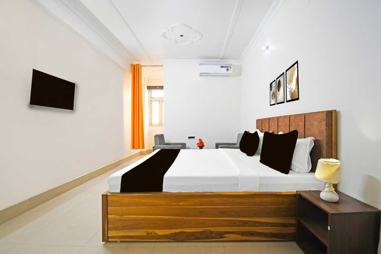 Room 4, Classic Hotel Newyork, Patna