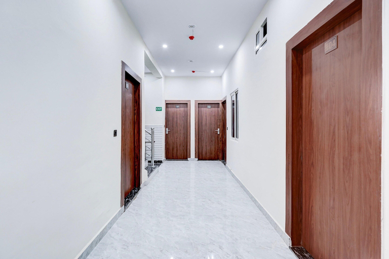 Interior 5, Classic With Balcony Shri Hari Palace Guest, Mathura