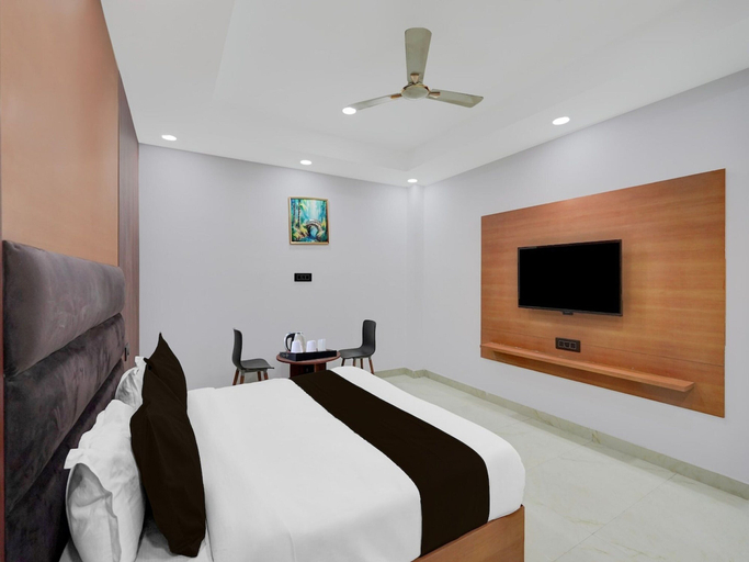Room 5, Suite Budha Tower, Gautam Buddha Nagar