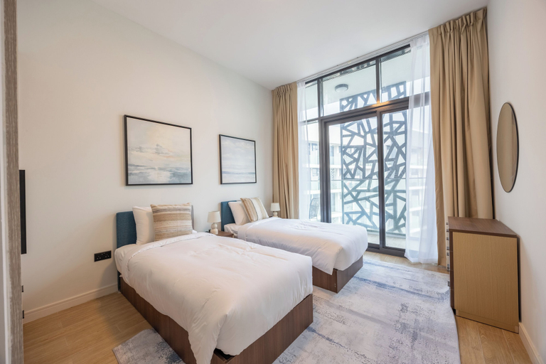 Room 2, Bloomfields 2BR in The Gate - Masdar, Abu Dhabi City