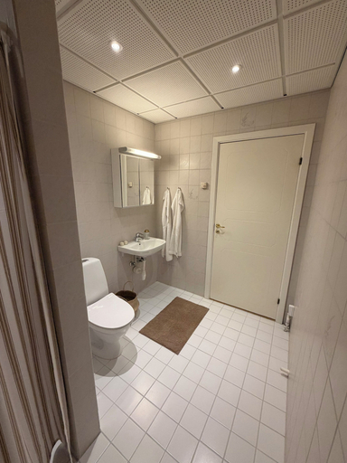 Bathroom 5, Old Town Stay, Odense