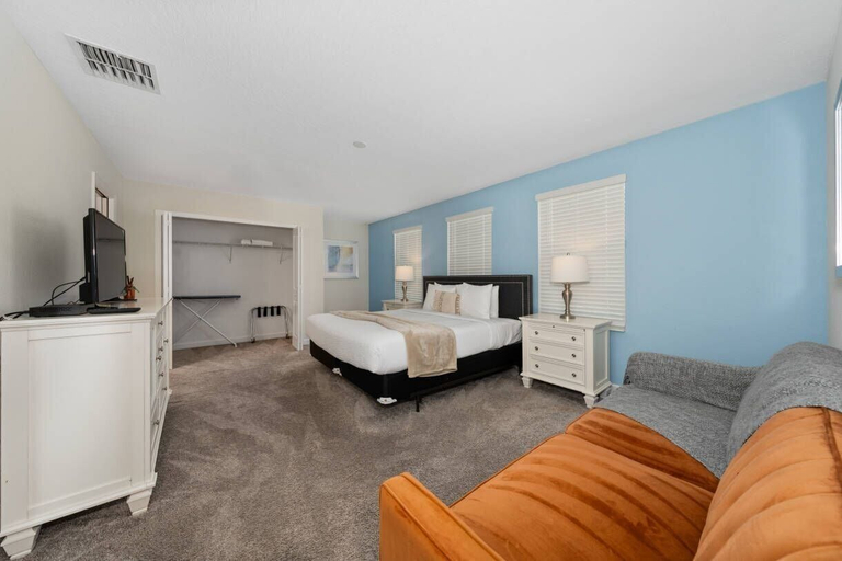 Room 2, 6BR Championsgate Home · Pool · Near Disney, Osceola