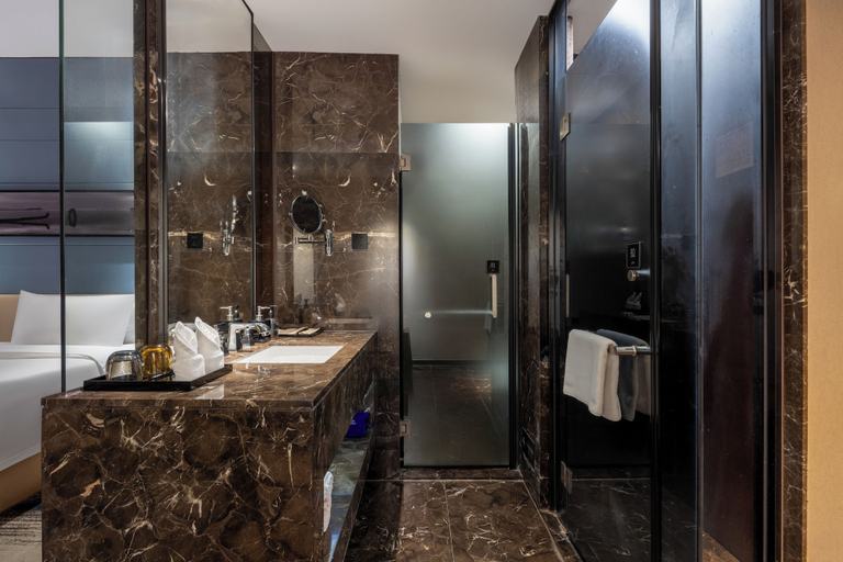 Bathroom 4, Zhonghao International Hotel, Dongguan
