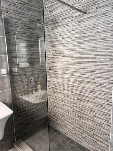 Bathroom 3, Zindiza Guesthouse 2, Nkangala