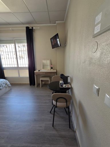 Others 5, Hotel La Oficina, Alicante