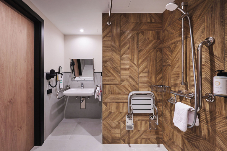 Bathroom 3, Campanile PRIME Warsaw Airport, Warsaw