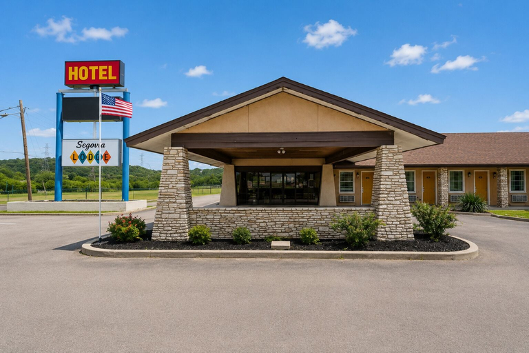 Exterior & Views 2, Segovia Lodge Junction TX I -10, Kimble