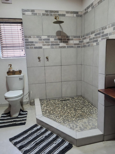 Bathroom, Cozy Guest, Ehlanzeni