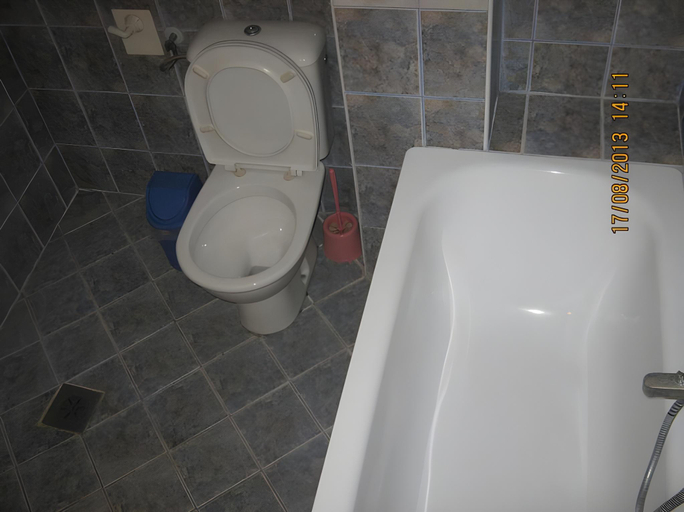 Bathroom 2, Laki Skopje, Skopje
