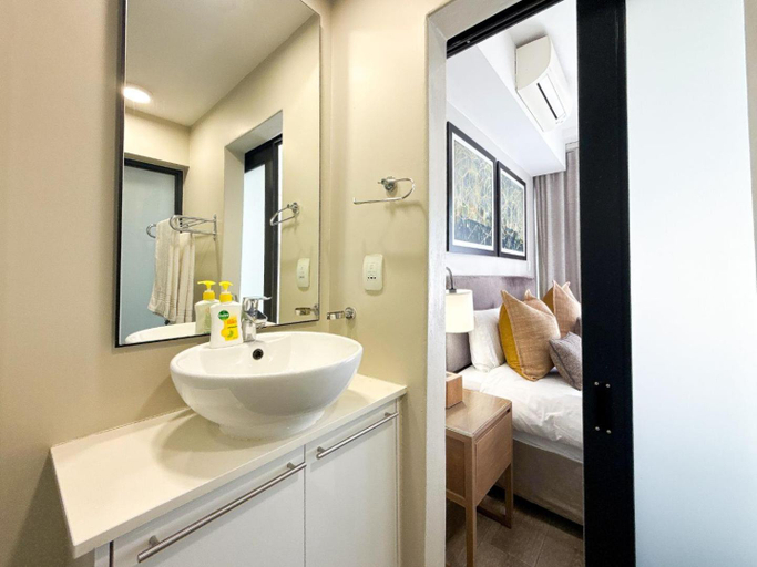 Bathroom 4, 522 The Regency Menlyn, City of Tshwane
