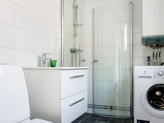 Bathroom, 4 Star Holiday Home in Stromstad, Strömstad