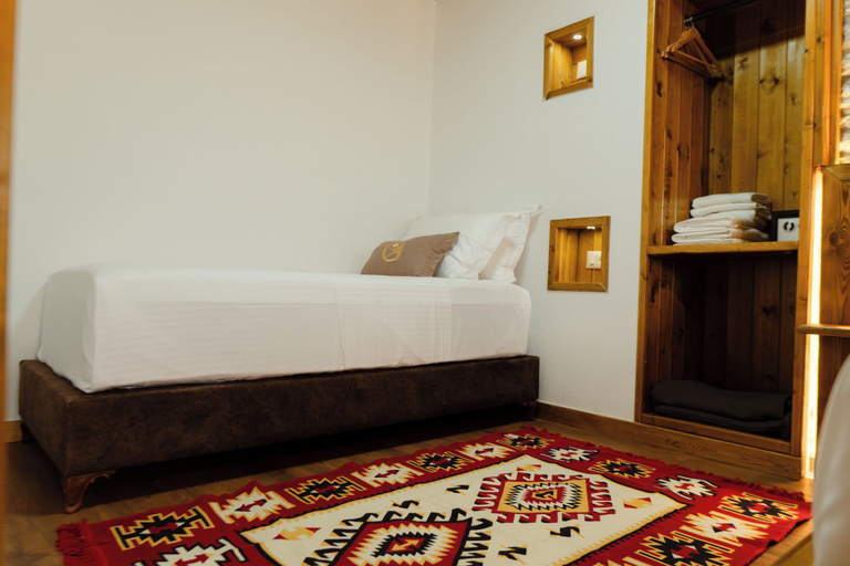 Room 4, The Golden View Guesthouse, Gjirokastrës