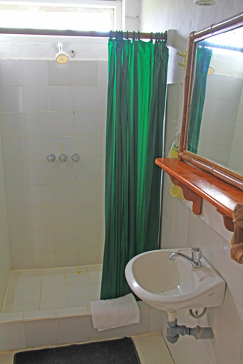 Bathroom 5, Galapagos Chalet, Santa Cruz