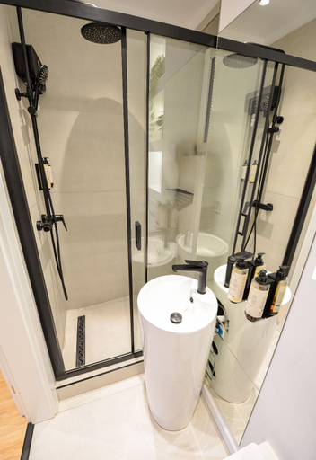 Bathroom 2, Twin II Apartment - One Bedroom - Cismigiu Gardens, Municipiul Bucuresti
