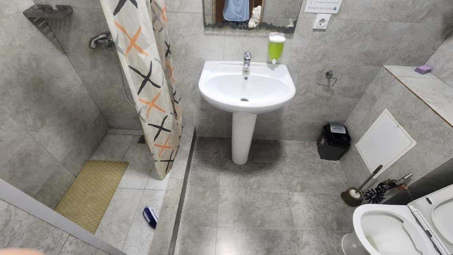 Bathroom 4, BODO Hostel, Bishkek